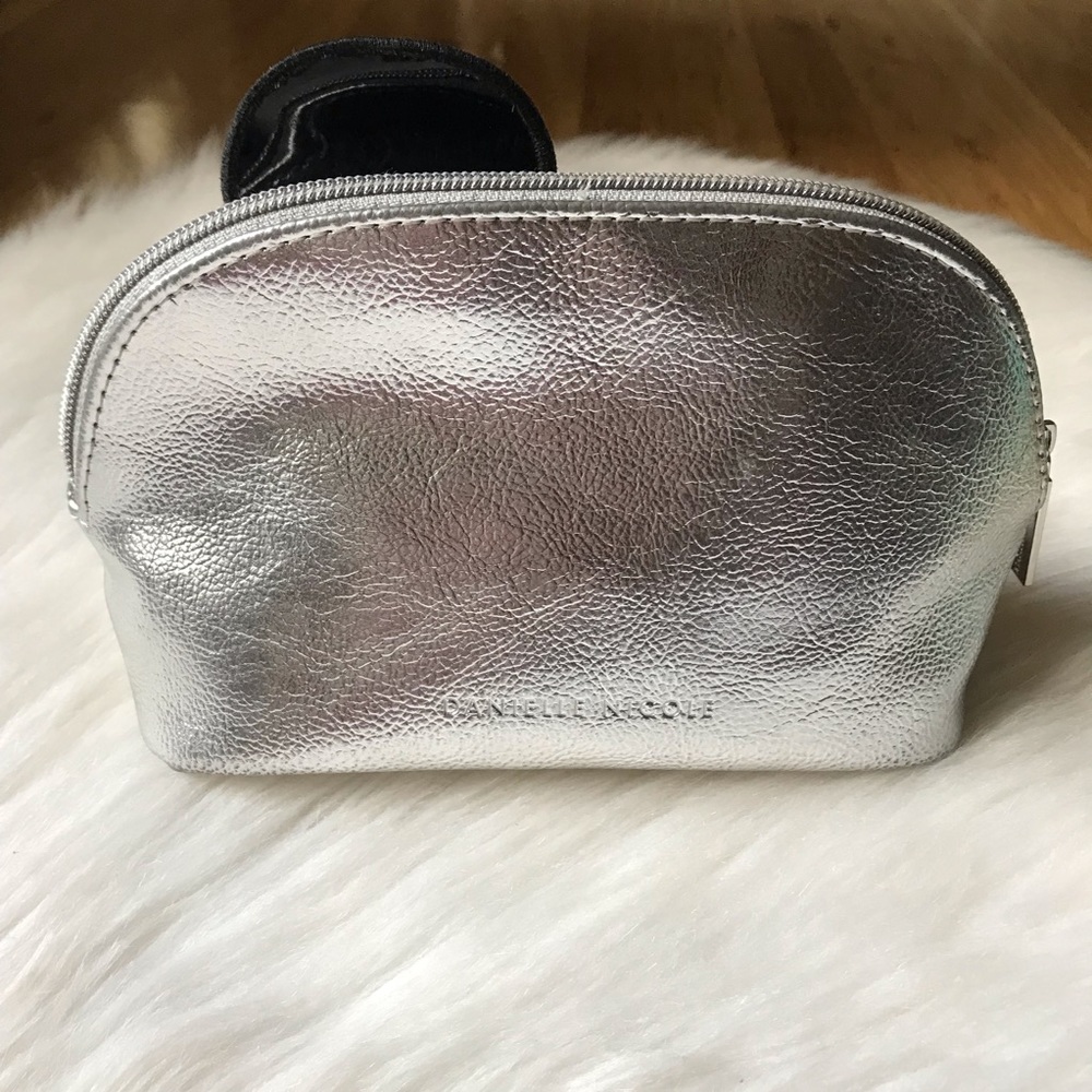 Disney Danielle Nicole Mickey Cosmetic Bag - image 5